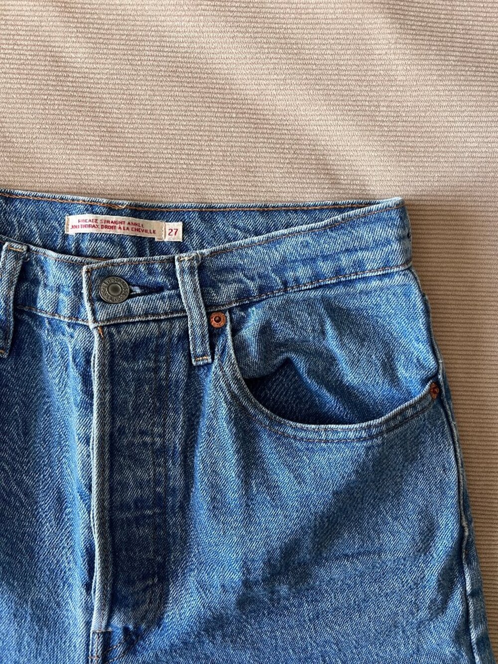 Levi's Ribcage Jeans Size 27
